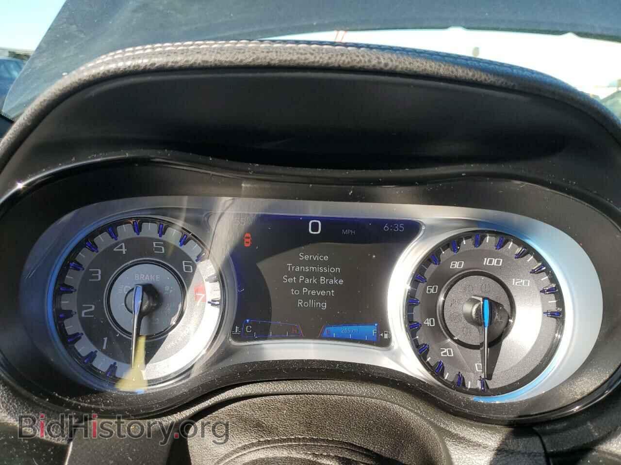 2018 CHRYSLER 300 - VIN: 2C3CCAGG6JH250308 - Фото 9