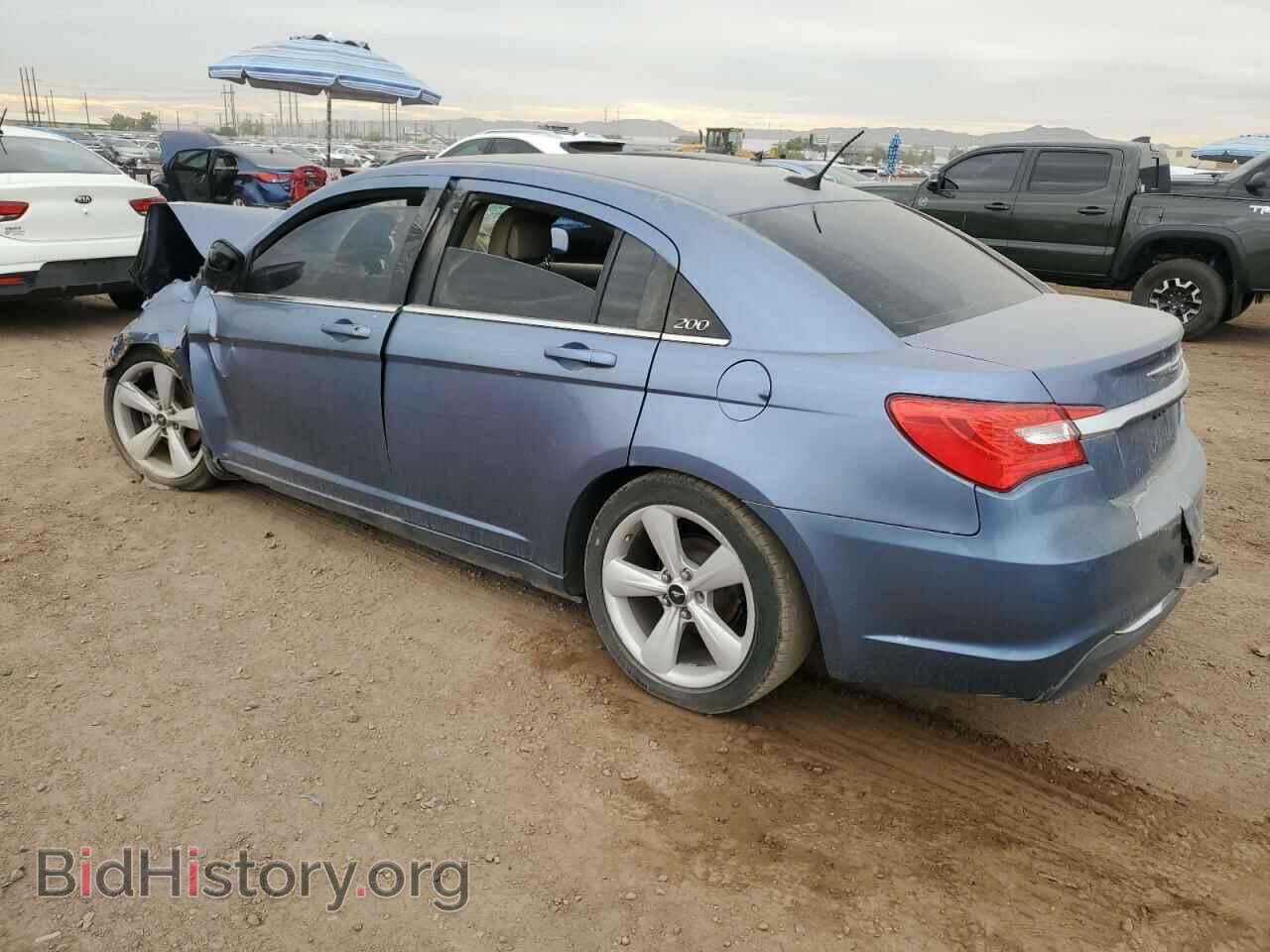 2011 CHRYSLER 200 - VIN: 1C3BC4FB5BN533388 - Фото 2