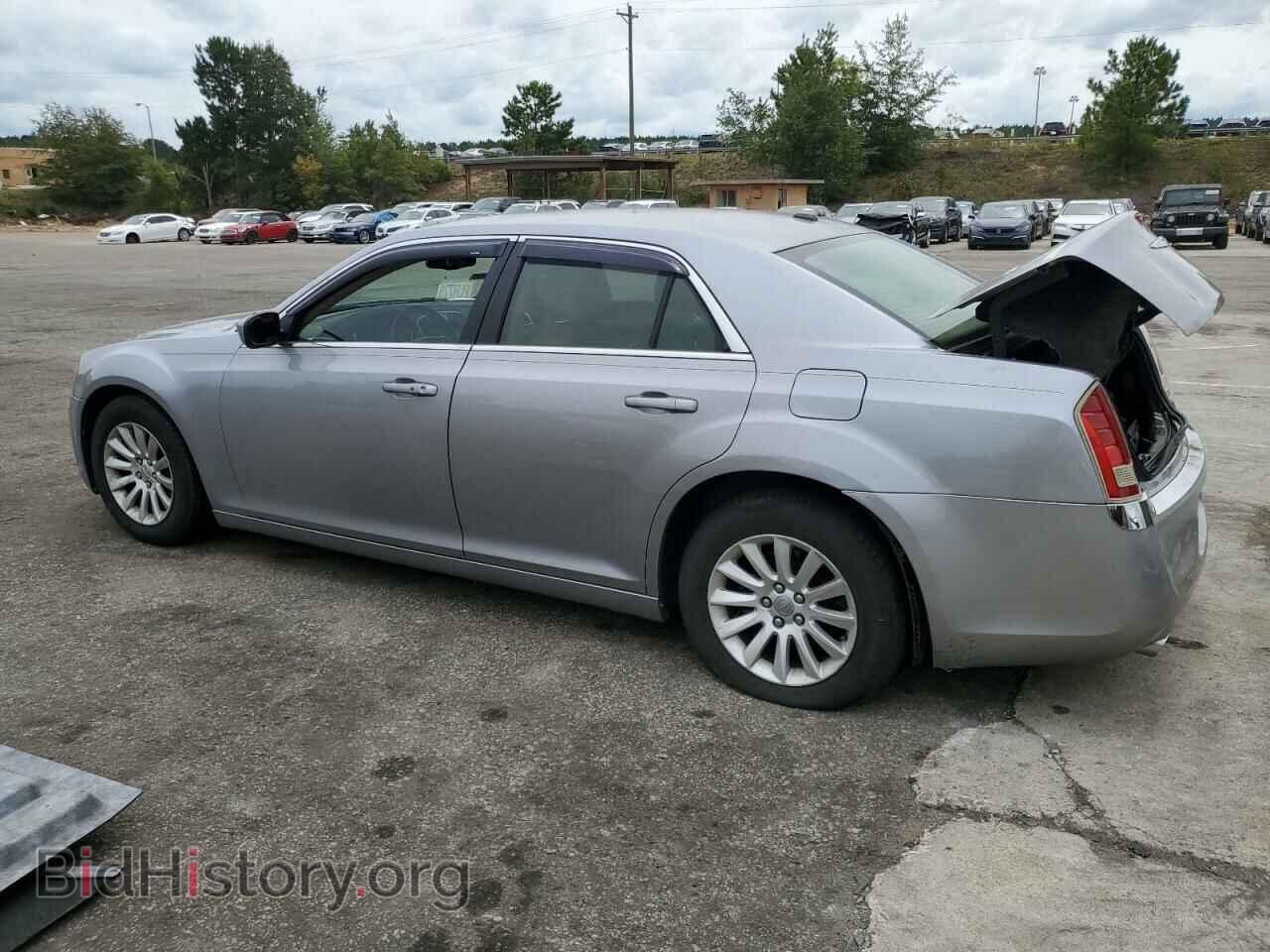 2013 CHRYSLER 300 - VIN: 2C3CCAAG4DH627134 - Фото 2