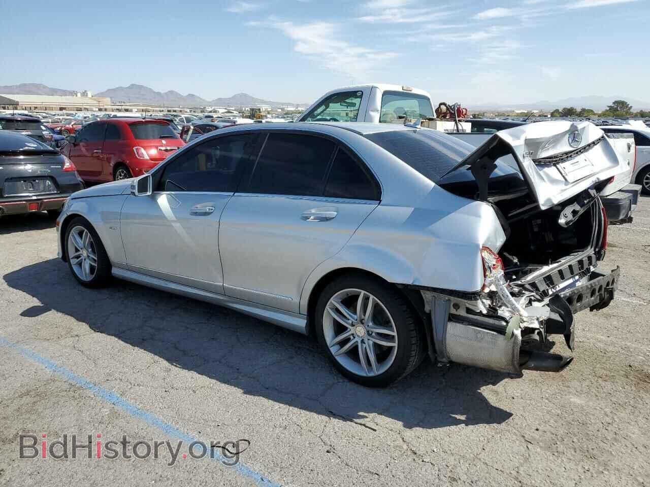 2012 MERCEDES-BENZ C-CLASS - VIN: WDDGF4HB9CR201718 - Фото 2