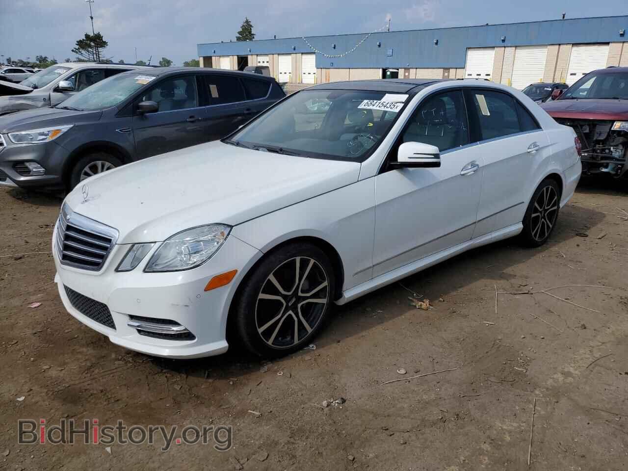 Photo WDDHF5KB7DA760946 - MERCEDES-BENZ E-CLASS 2013