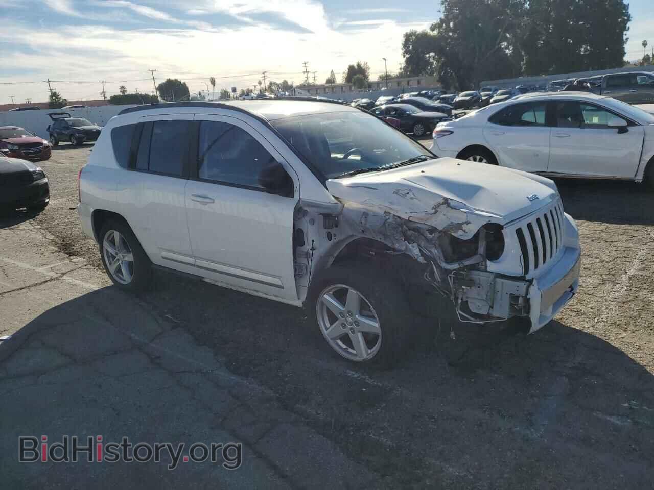 2010 JEEP COMPASS - VIN: 1J4NT5FB1AD538150 - Photo 4