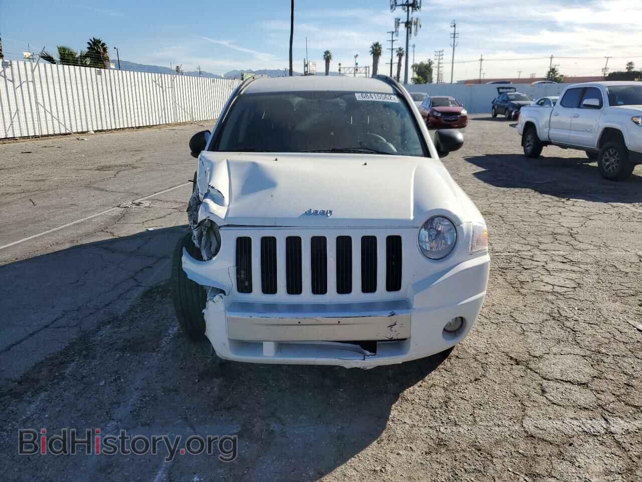 2010 JEEP COMPASS - VIN: 1J4NT5FB1AD538150 - Photo 5