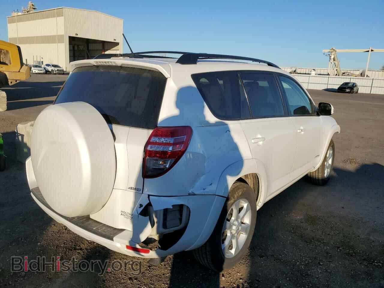 2011 TOYOTA RAV4 - VIN: 2T3DF4DV0BW158611 - Фото 3