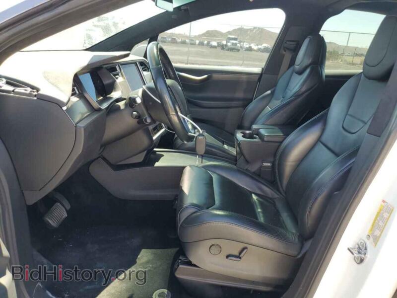 2017 Tesla MODEL X (VIN 5YJXCAE23HF051978) — photo 7 of 13