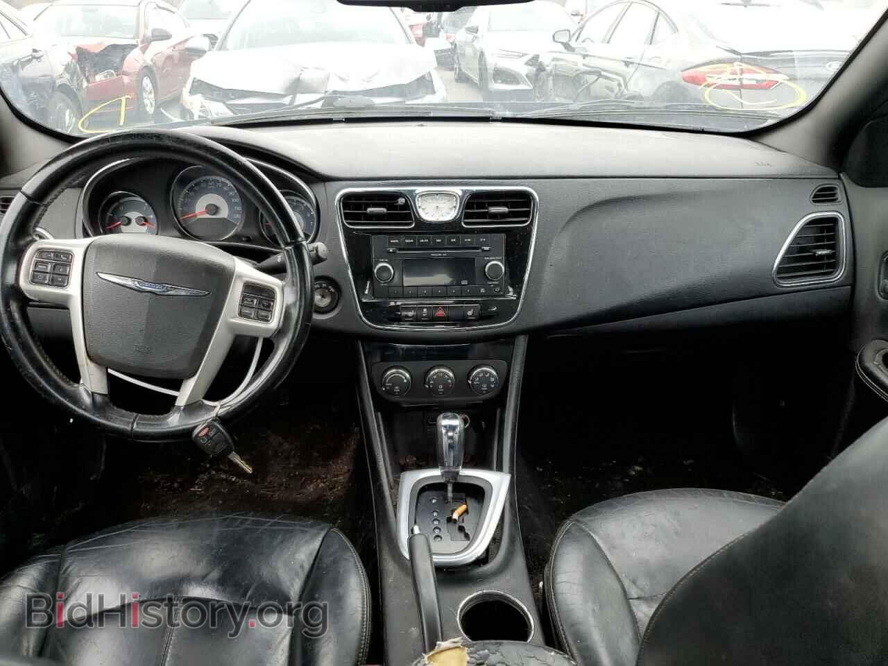 2012 CHRYSLER 200 - VIN: 1C3CCBCB2CN302382 - Photo 8