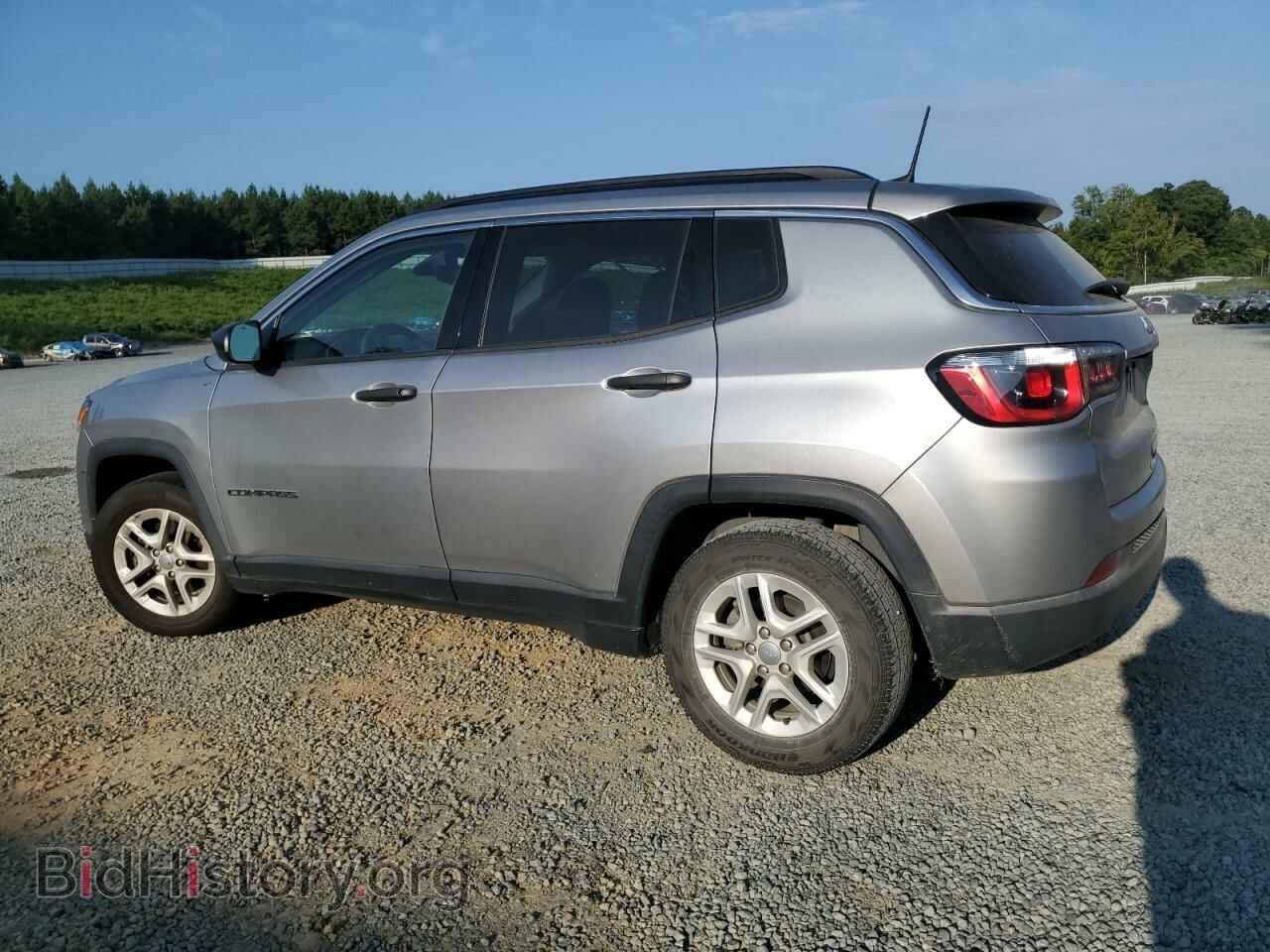 2019 JEEP COMPASS - VIN: 3C4NJCAB6KT617705 - Фото 2