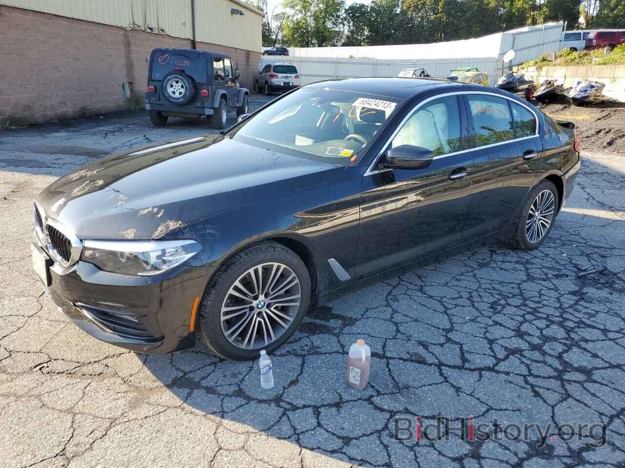 Photo WBAJA7C58JG908106 - BMW 5 SERIES 2018