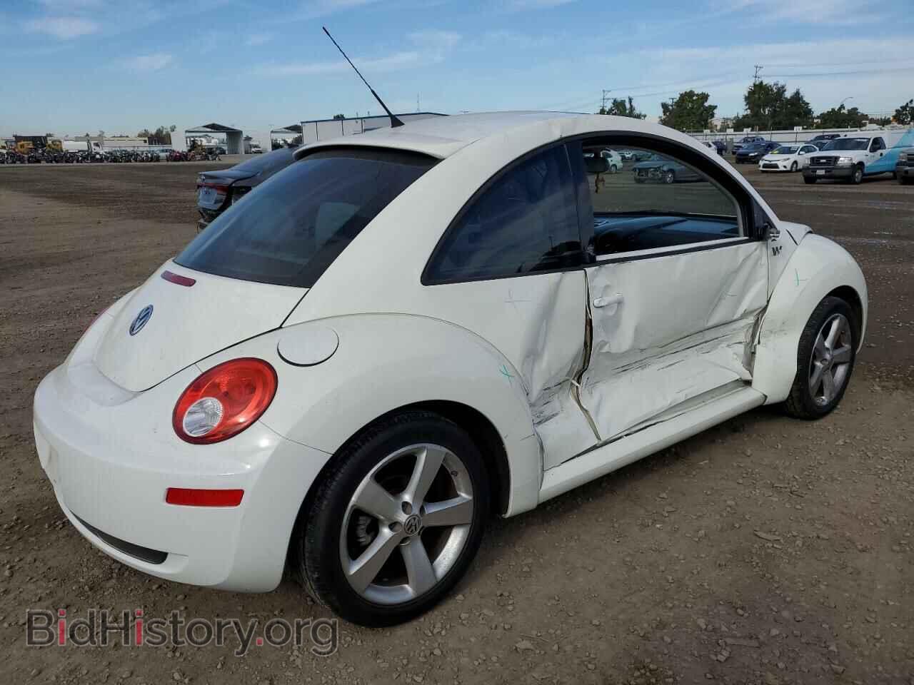2008 VOLKSWAGEN BEETLE - VIN: 3VWFG31C38M522689 - Фото 3
