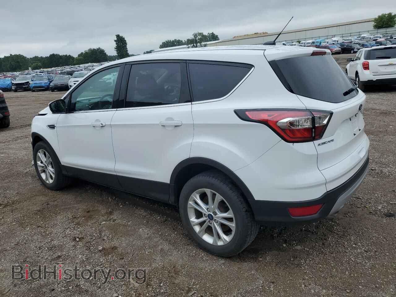2017 FORD ESCAPE - VIN: 1FMCU9GD6HUB28340 - Фото 2