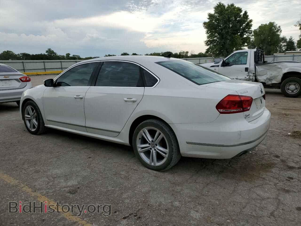 2013 VOLKSWAGEN PASSAT - VIN: 1VWCN7A3XDC019706 - Фото 2