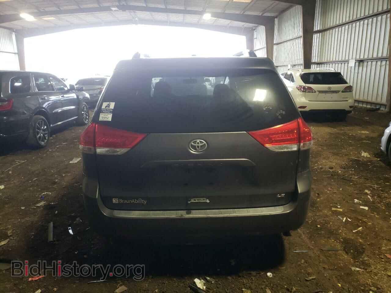 2012 TOYOTA SIENNA - VIN: 5TDKK3DC2CS204471 - Фото 6