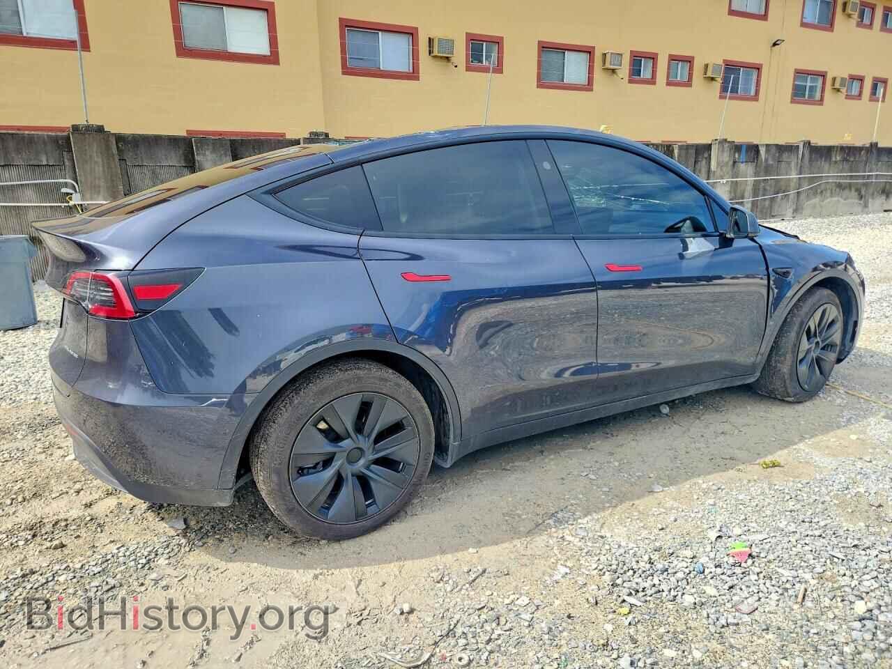 2025 TESLA MODEL Y - VIN: 7SAYGDEE0SA351005 - Photo 3
