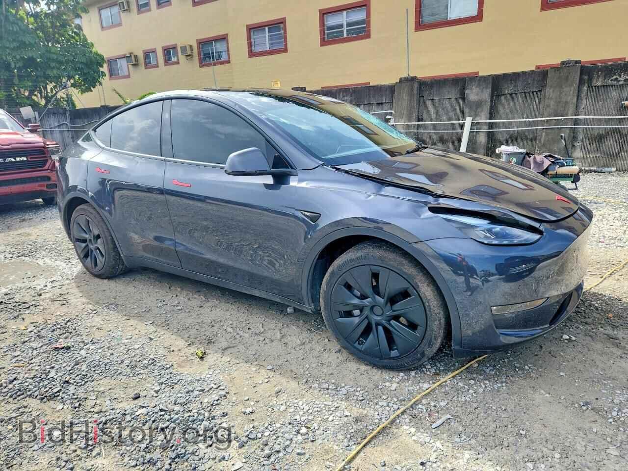 2025 TESLA MODEL Y - VIN: 7SAYGDEE0SA351005 - Photo 4