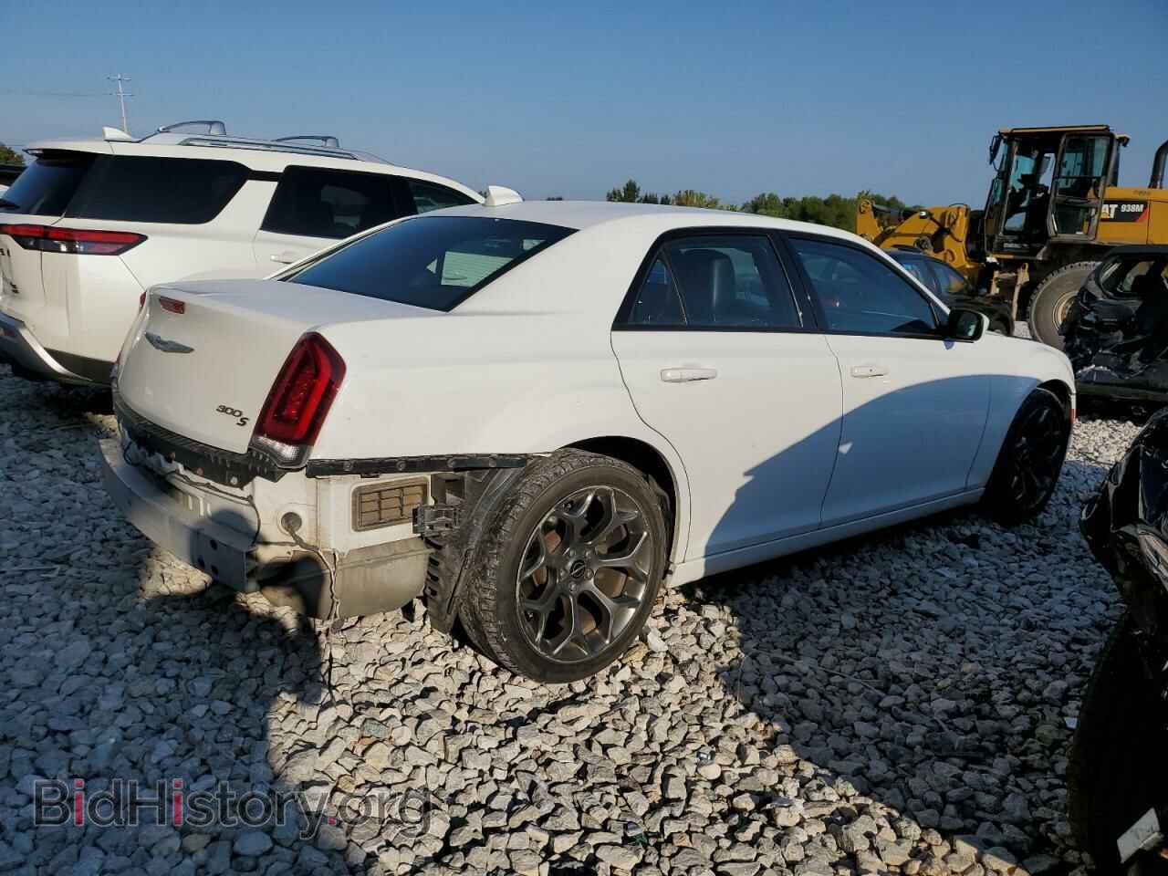 2016 CHRYSLER 300 - VIN: 2C3CCABG4GH310943 - Фото 3