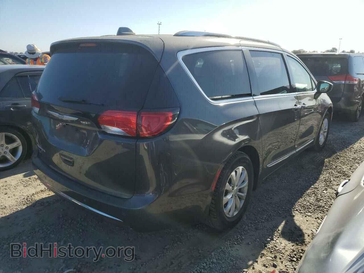 2018 CHRYSLER PACIFICA - VIN: 2C4RC1BG6JR152158 - Photo 3