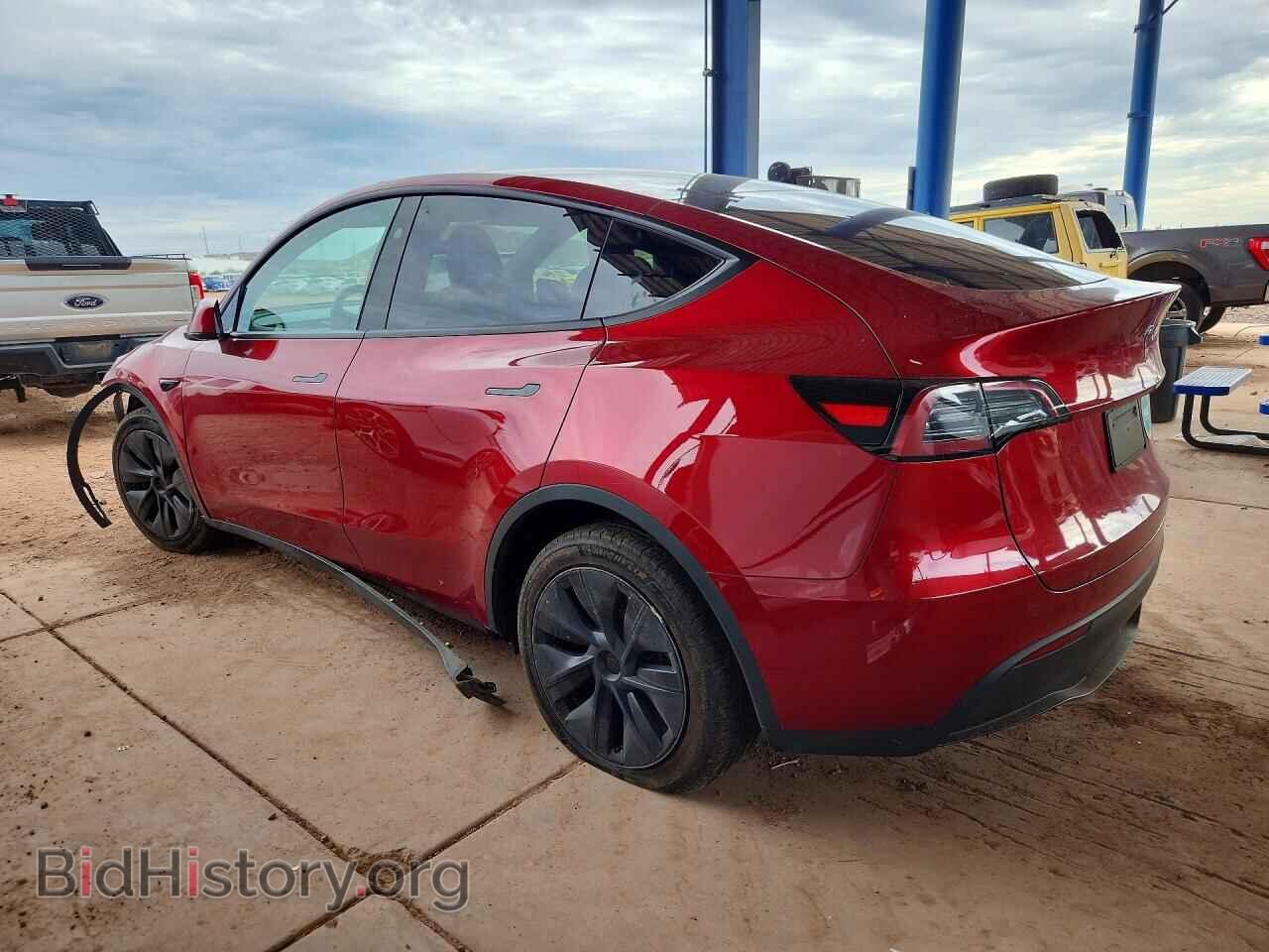 2024 TESLA MODEL Y - VIN: 7SAYGDED9RF192392 - Фото 2