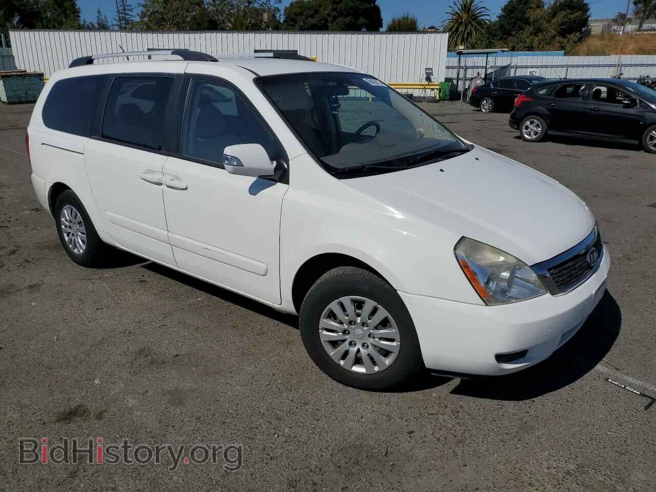 2011 KIA All Models - VIN: KNDMG4C70B6411587 - Фото 4