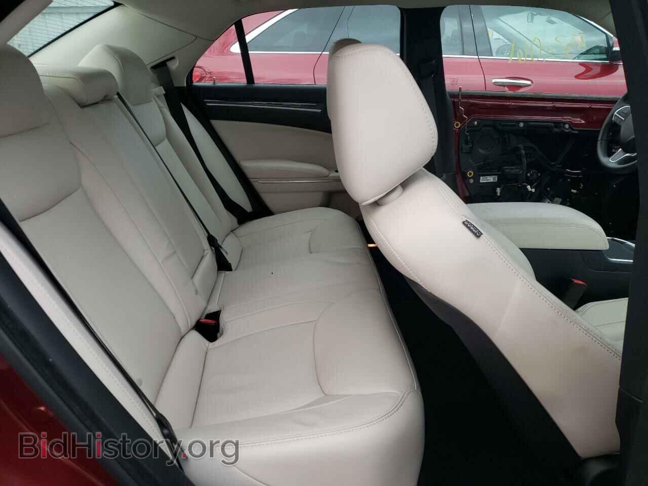 2016 CHRYSLER 300 - VIN: 2C3CCARG8GH308182 - Фото 6