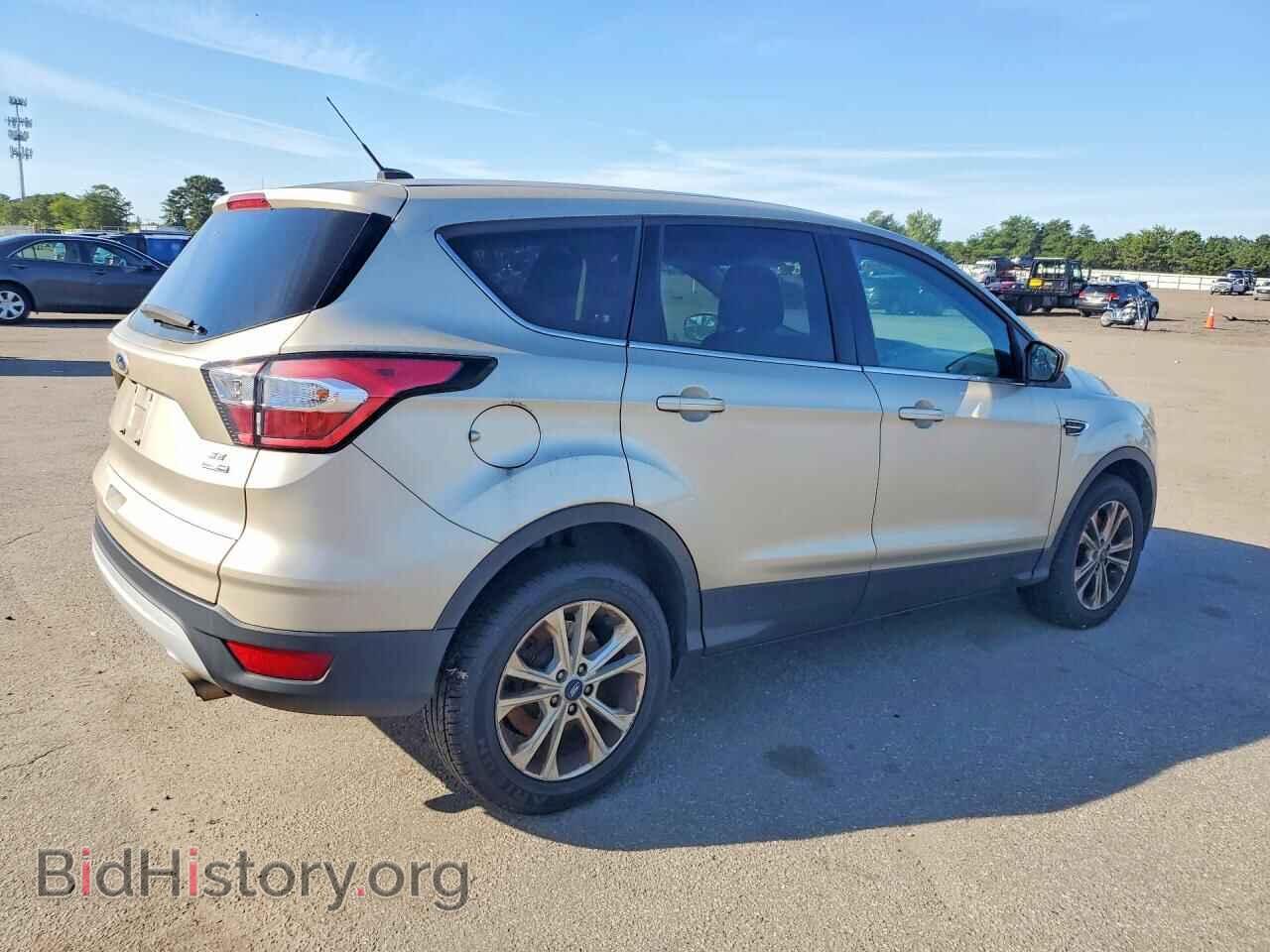 2017 Ford ESCAPE (VIN 1FMCU9GD4HUC61548) — фото 3 из 13