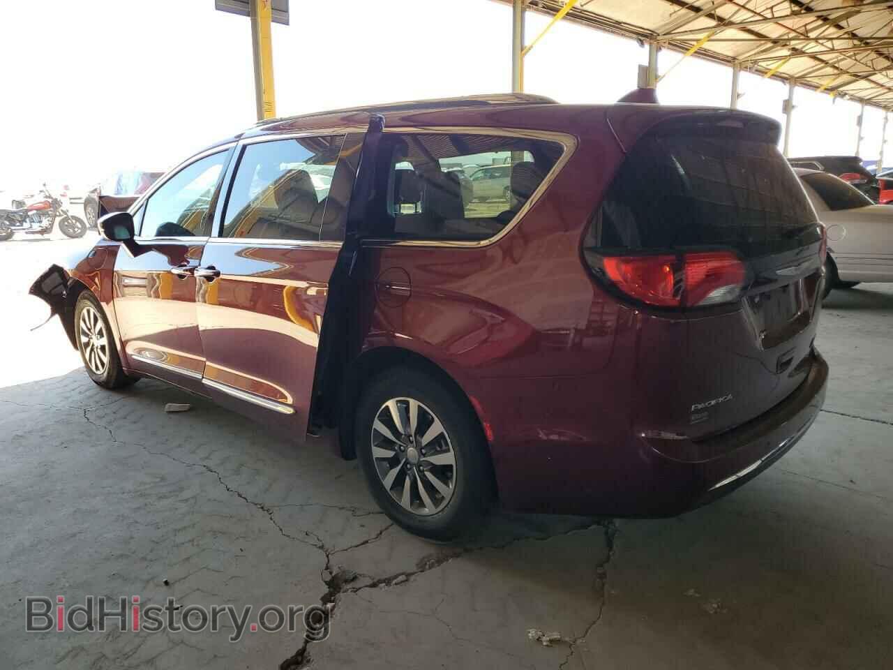 2020 CHRYSLER PACIFICA - VIN: 2C4RC1N77LR277717 - Photo 2