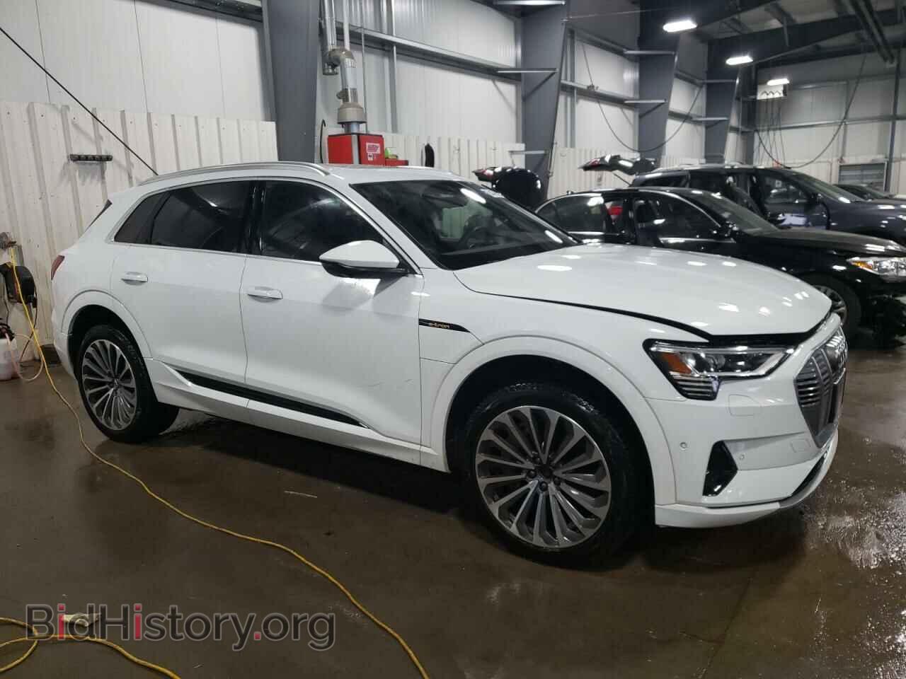 2019 AUDI E-TRON - VIN: WA1VAAGEXKB022809 - Фото 4