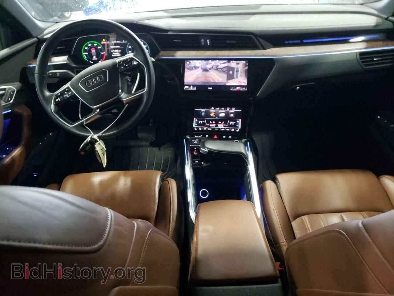 2019 AUDI E-TRON - VIN: WA1VAAGEXKB022809 - Фото 8