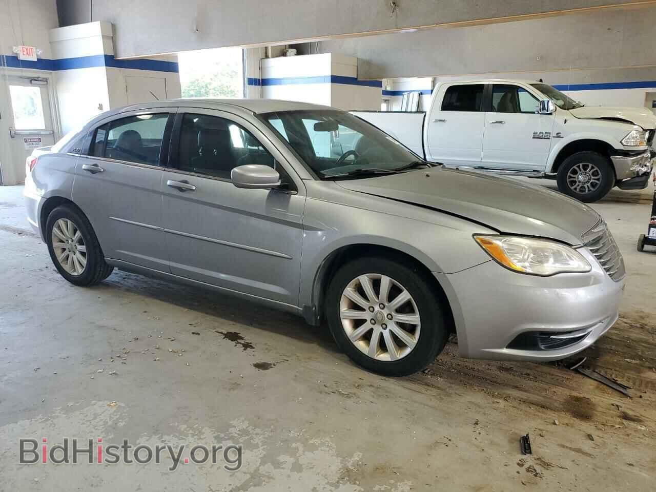 2013 CHRYSLER 200 - VIN: 1C3CCBBB8DN732842 - Фото 4