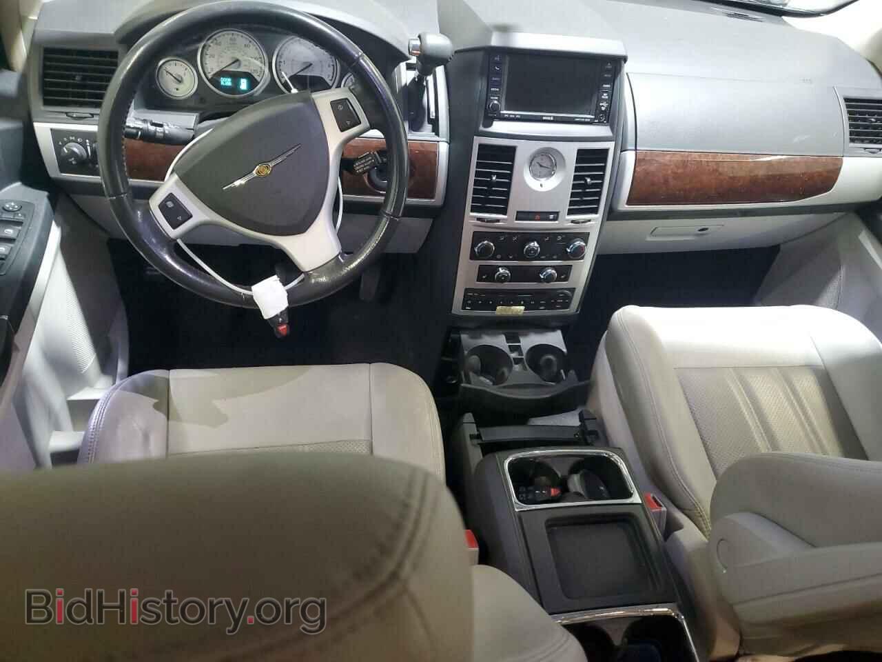 2010 CHRYSLER MINIVAN - VIN: 2A4RR8D17AR321050 - Photo 8