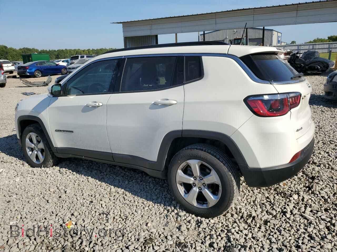 2017 JEEP COMPASS - VIN: 3C4NJDBBXHT640482 - Photo 2