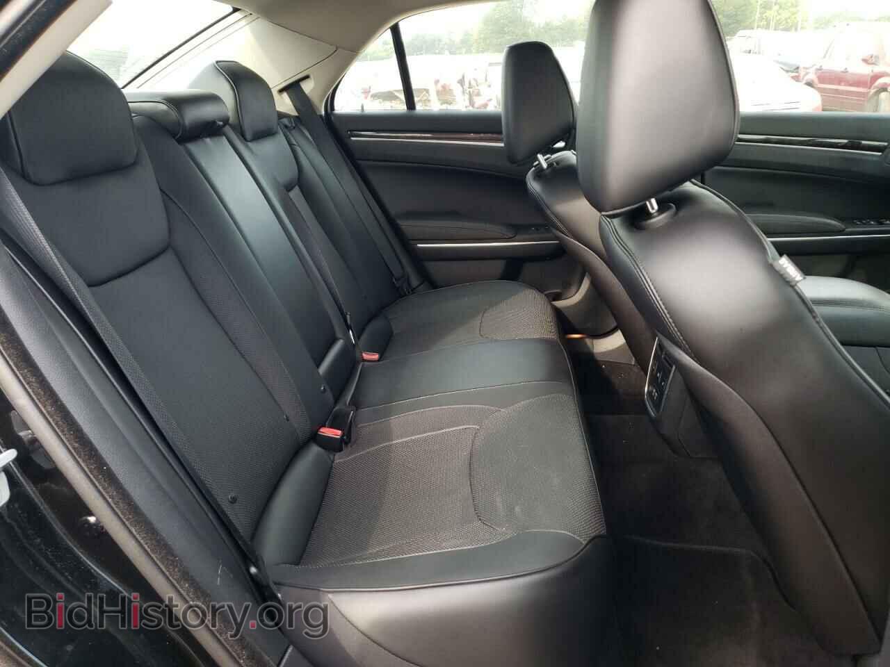 2015 CHRYSLER 300 - VIN: 2C3CCAET5FH763587 - Фото 10