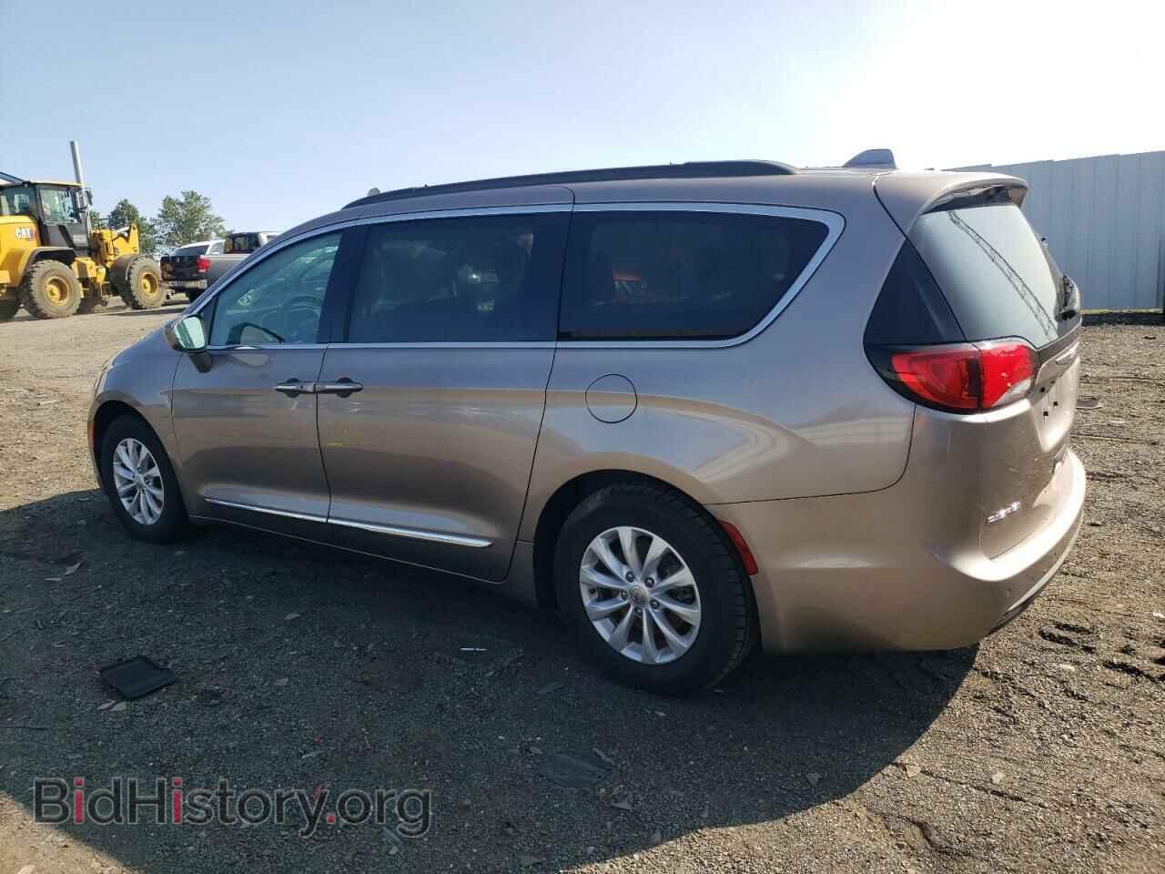 2017 CHRYSLER PACIFICA - VIN: 2C4RC1BG8HR551907 - Фото 2