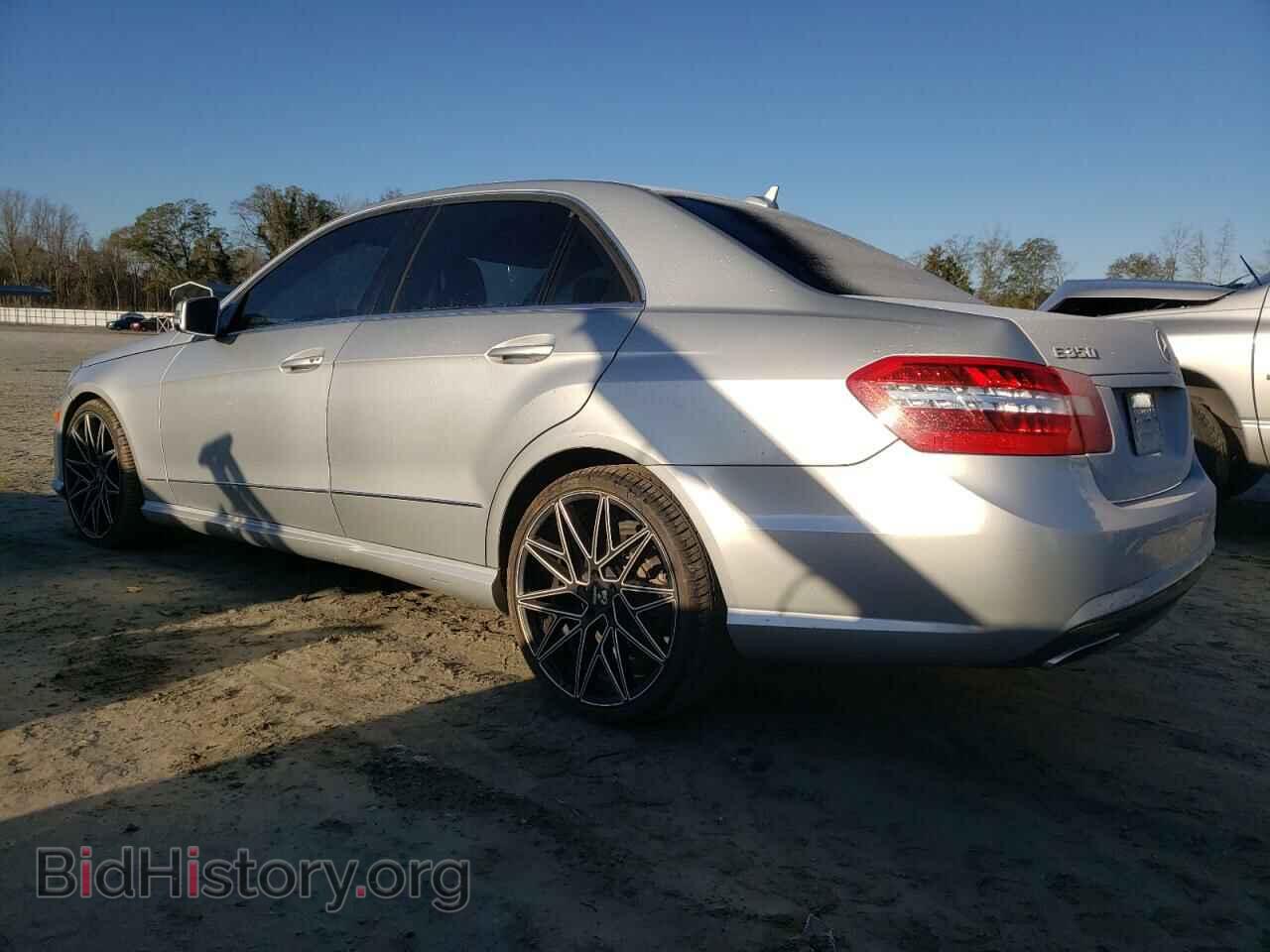 2011 MERCEDES-BENZ E-CLASS - VIN: WDDHF8HB2BA332448 - Фото 2