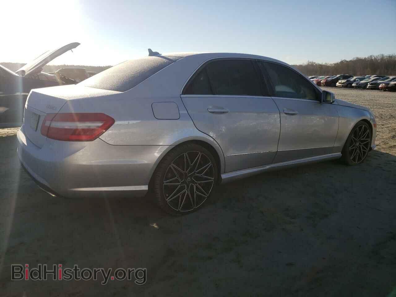 2011 MERCEDES-BENZ E-CLASS - VIN: WDDHF8HB2BA332448 - Фото 3