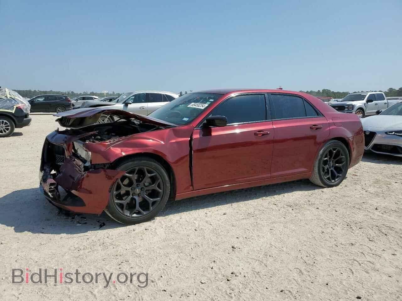 Фотография 2C3CCAAG5KH614406 - CHRYSLER 300 2019