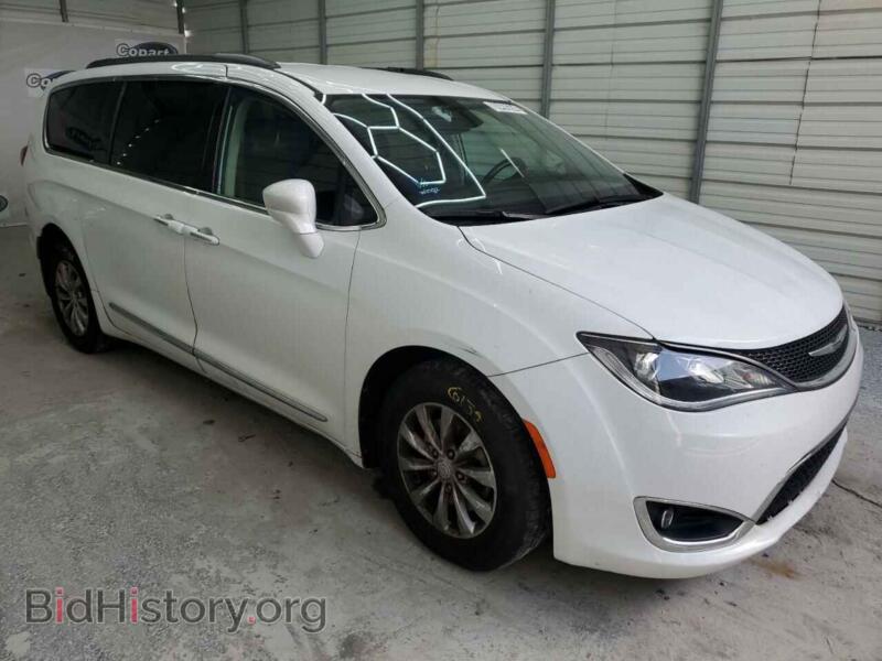 2017 Chrysler PACIFICA (VIN 2C4RC1BG3HR621605) — photo 4 of 13