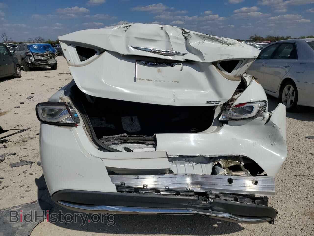 2015 CHRYSLER 200 - VIN: 1C3CCCAB5FN653820 - Фото 6