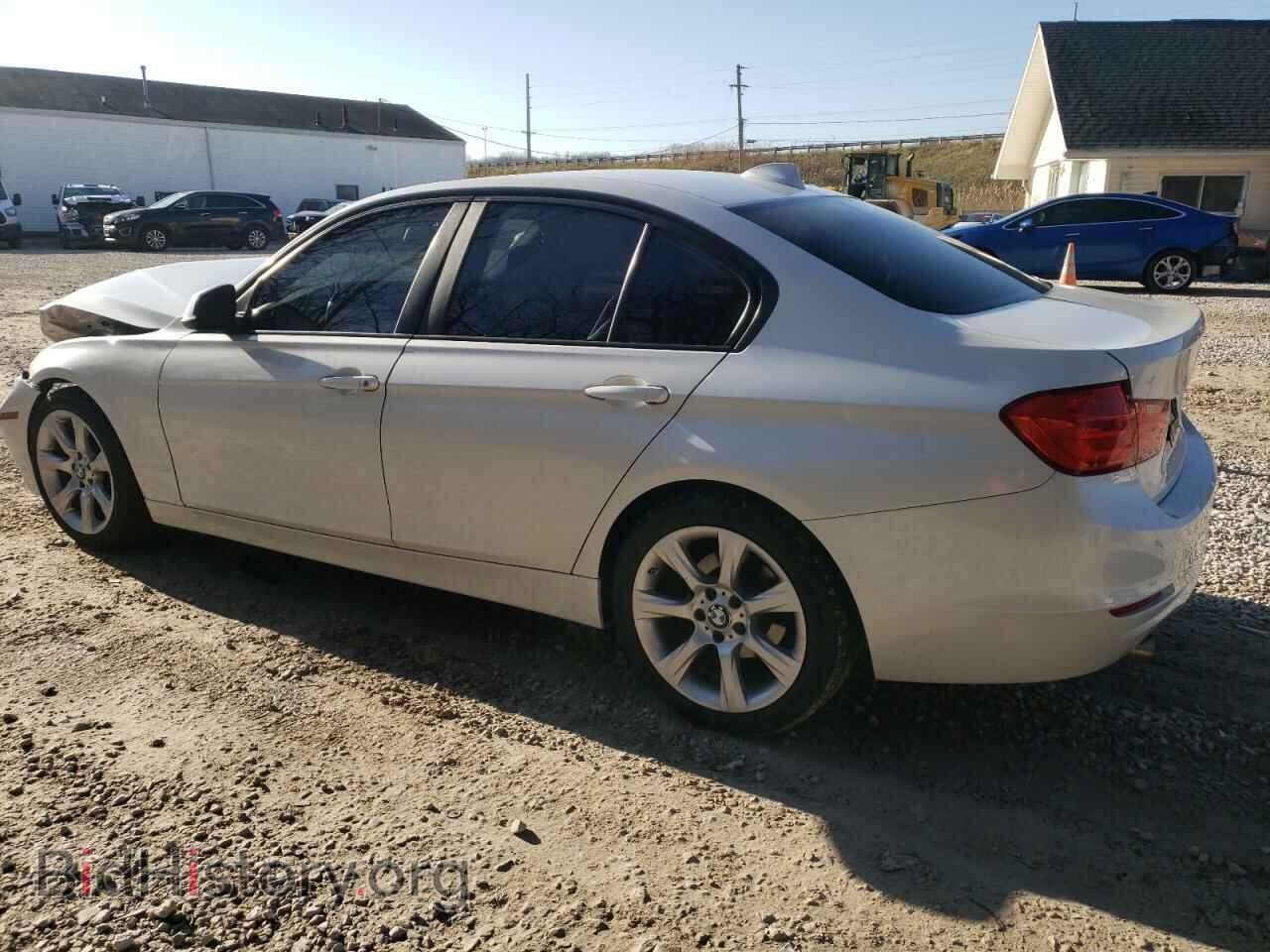 2014 BMW 3 SERIES - VIN: WBA3C3C56EF983216 - Фото 2