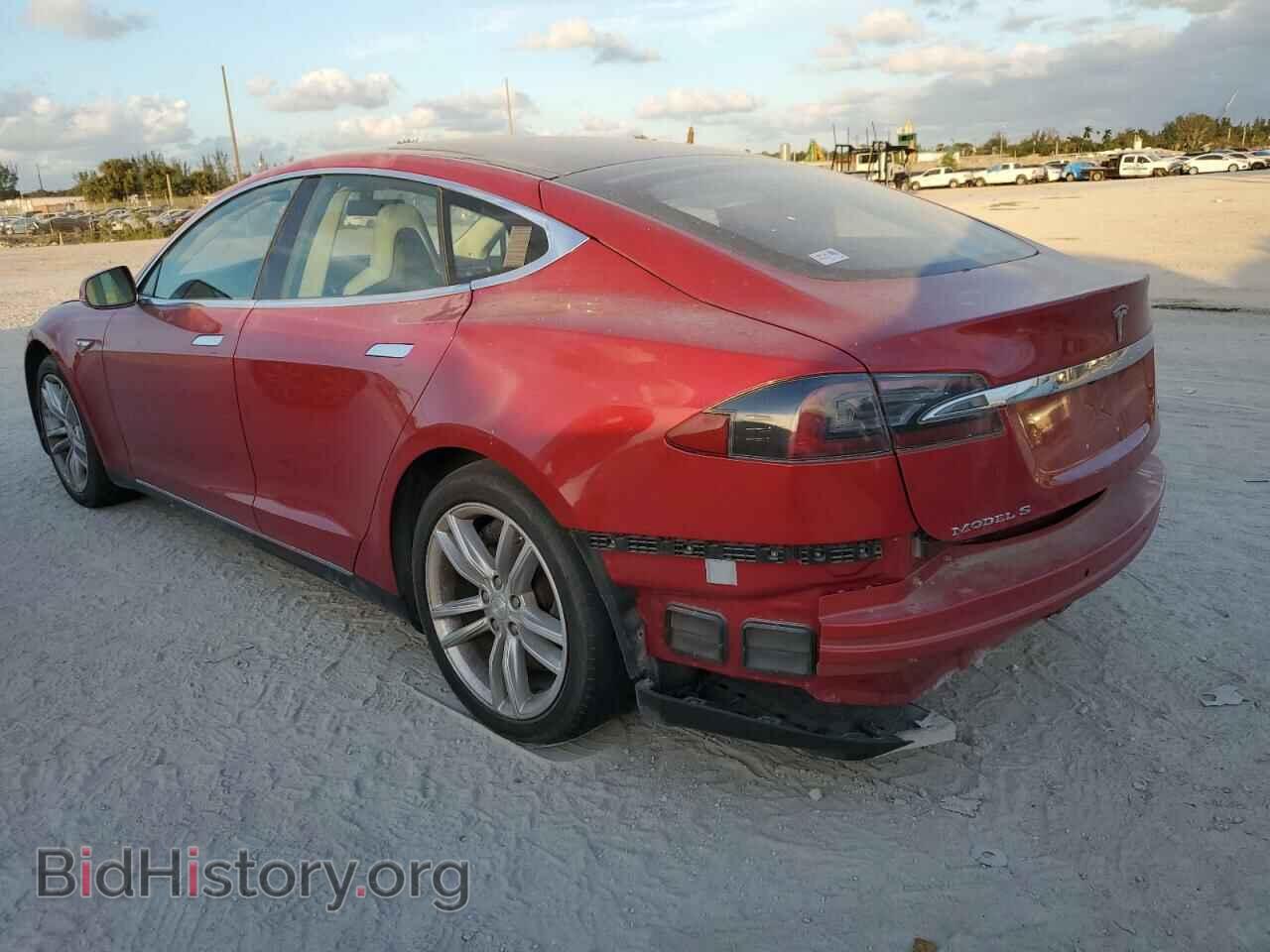 2014 TESLA MODEL S - VIN: 5YJSA1H1XEFP46411 - Photo 2
