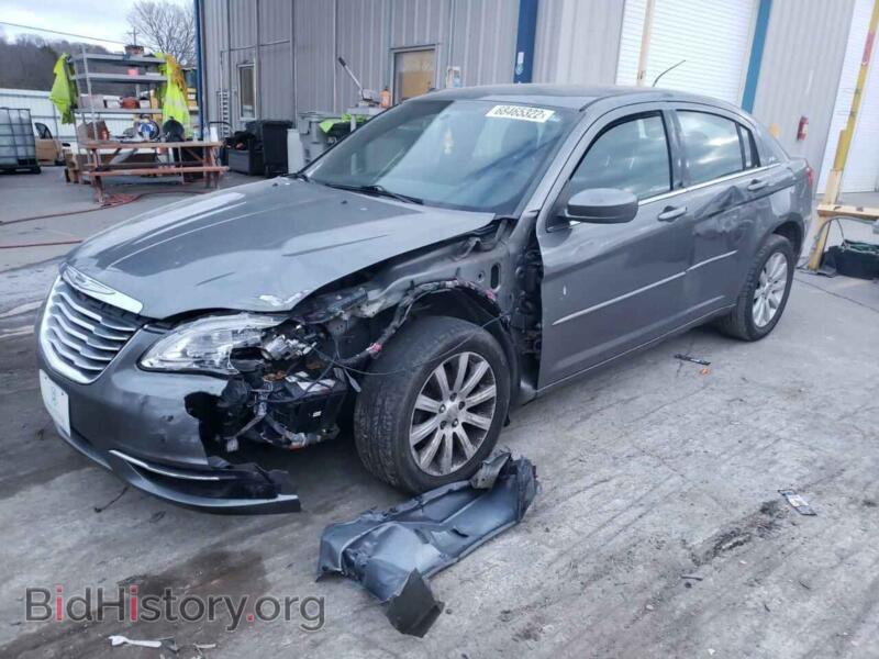 2013 Chrysler 200 200 Tourin (VIN 1C3CCBBB5DN591342) — фото 1 из 13, Copart, повреждение: передняя часть
