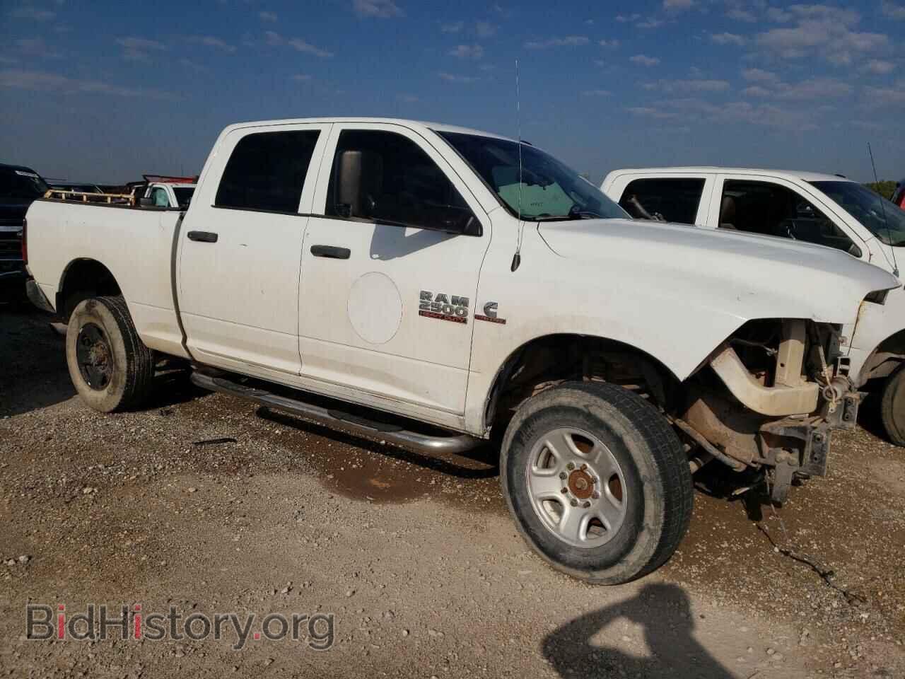 2016 RAM All Models - VIN: 3C6UR5CL3GG355722 - Photo 4