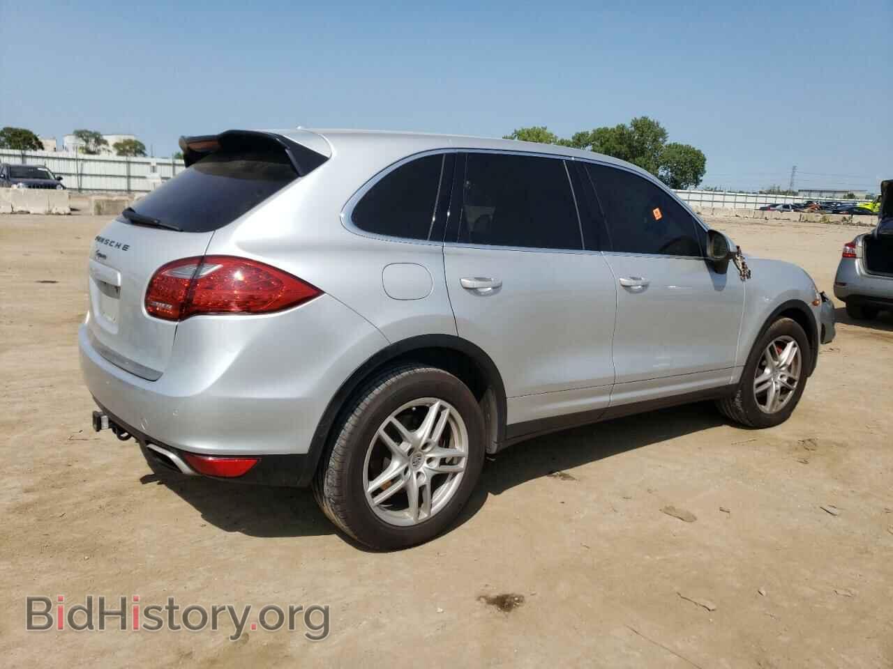 2011 PORSCHE CAYENNE - VIN: WP1AA2A22BLA04452 - Фото 3