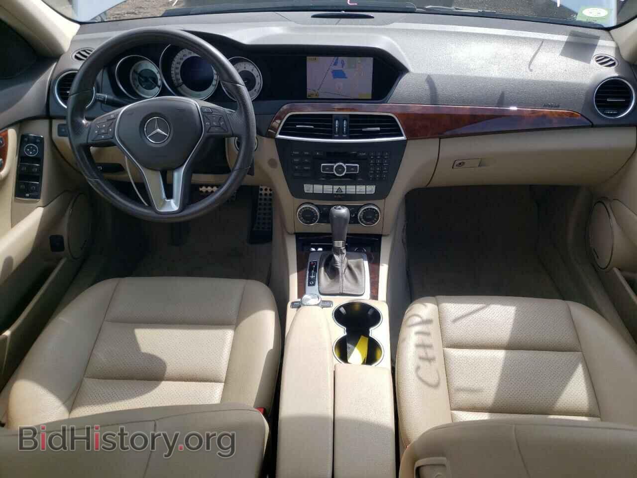 2012 MERCEDES-BENZ C-CLASS - VIN: WDDGF8BB0CA690766 - Фото 8