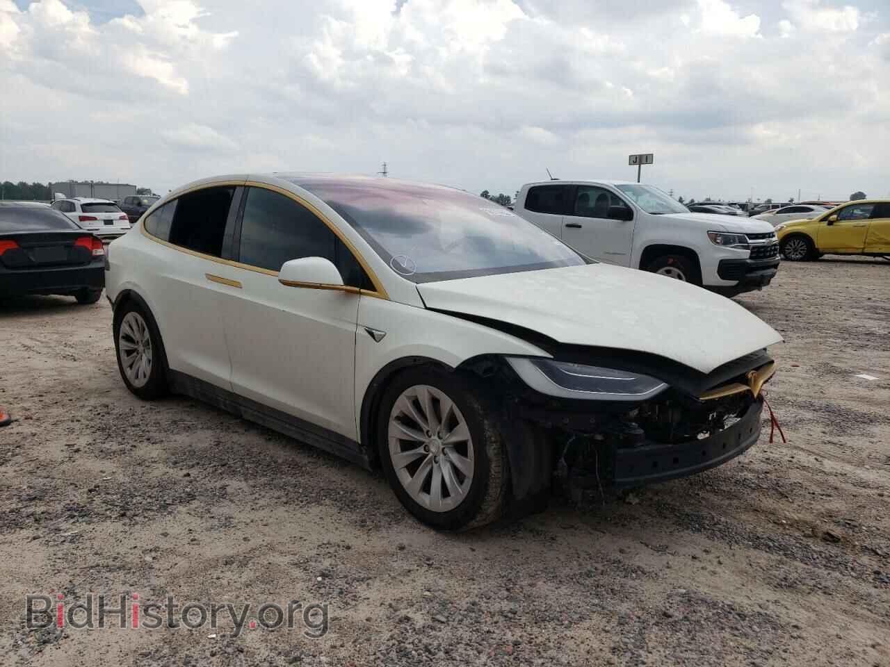 2017 TESLA MODEL X - VIN: 5YJXCDE20HF031558 - Photo 4