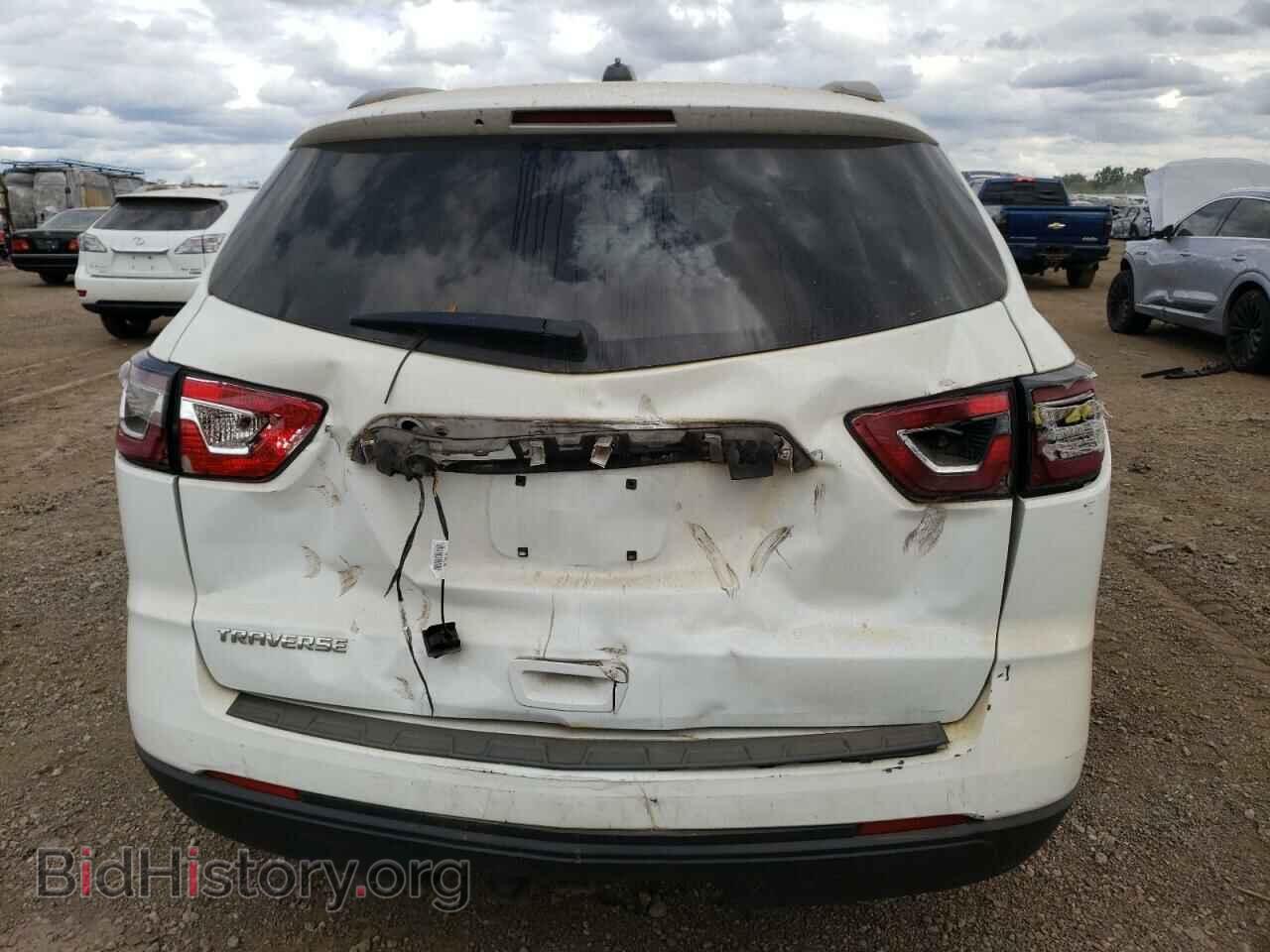 2017 CHEVROLET TRAVERSE - VIN: 1GNKRFKD0HJ149247 - Фото 6