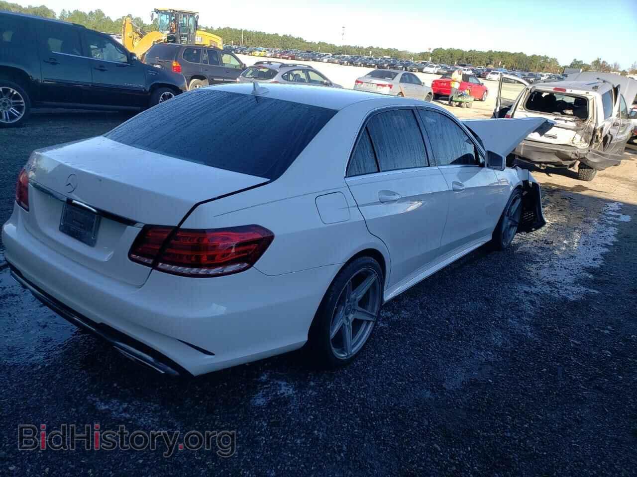 2014 MERCEDES-BENZ E-CLASS - VIN: WDDHF5KB7EA861230 - Фото 3