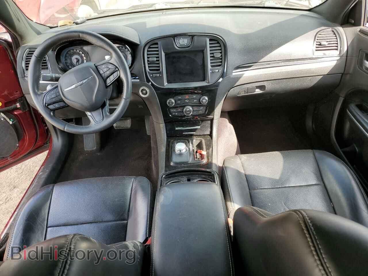 2018 CHRYSLER 300 - VIN: 2C3CCAGG6JH130363 - Фото 8
