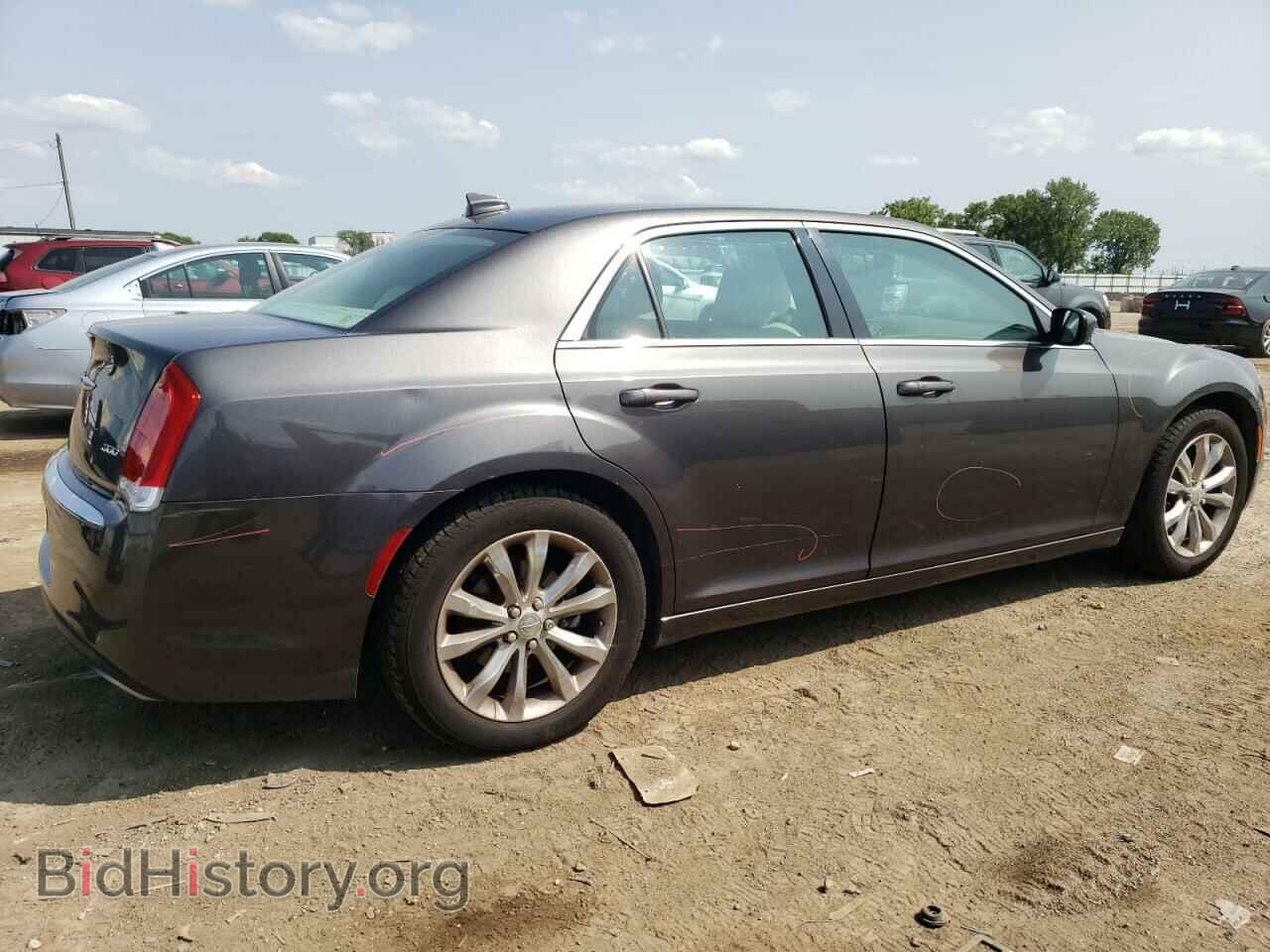 2015 CHRYSLER 300 - VIN: 2C3CCARGXFH760794 - Фото 3