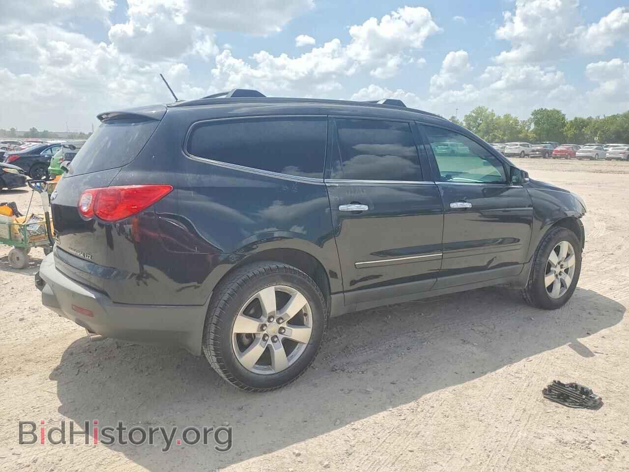 2012 CHEVROLET TRAVERSE - VIN: 1GNKRLED2CJ401230 - Фото 3