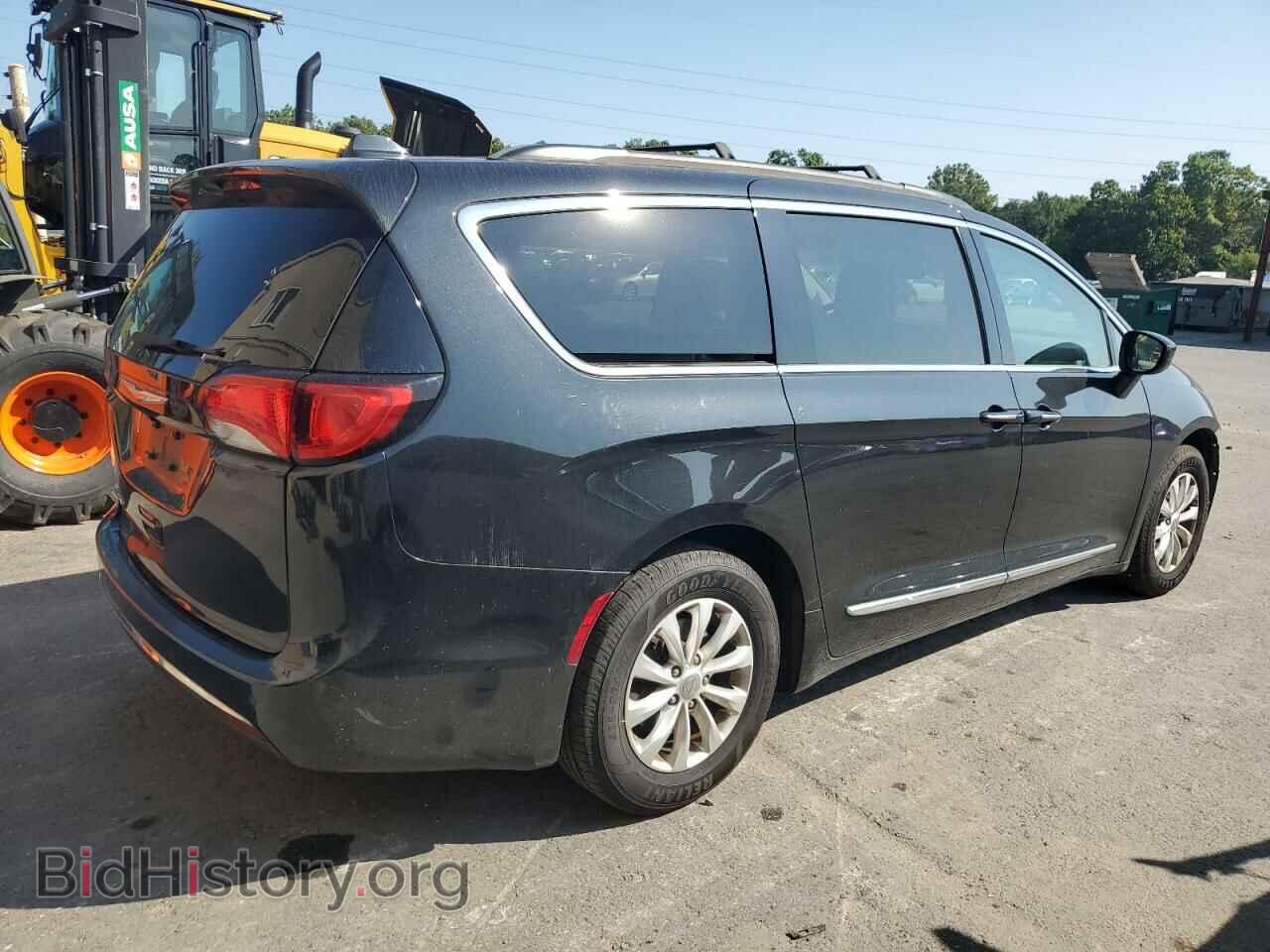 2017 CHRYSLER PACIFICA - VIN: 2C4RC1BG5HR516810 - Фото 3